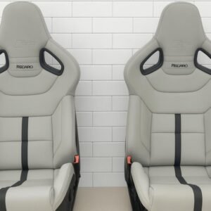 Volkswagen VW Golf mk5 R32 Recaro Wingback