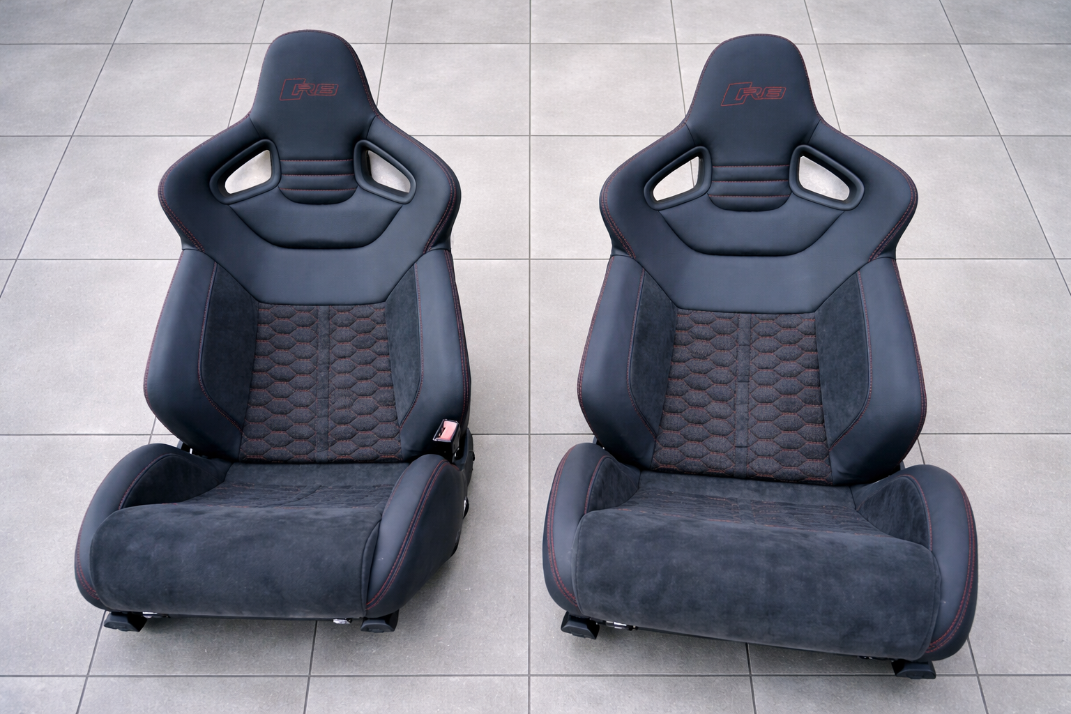 New VW Golf leather passenger seat - Image 3