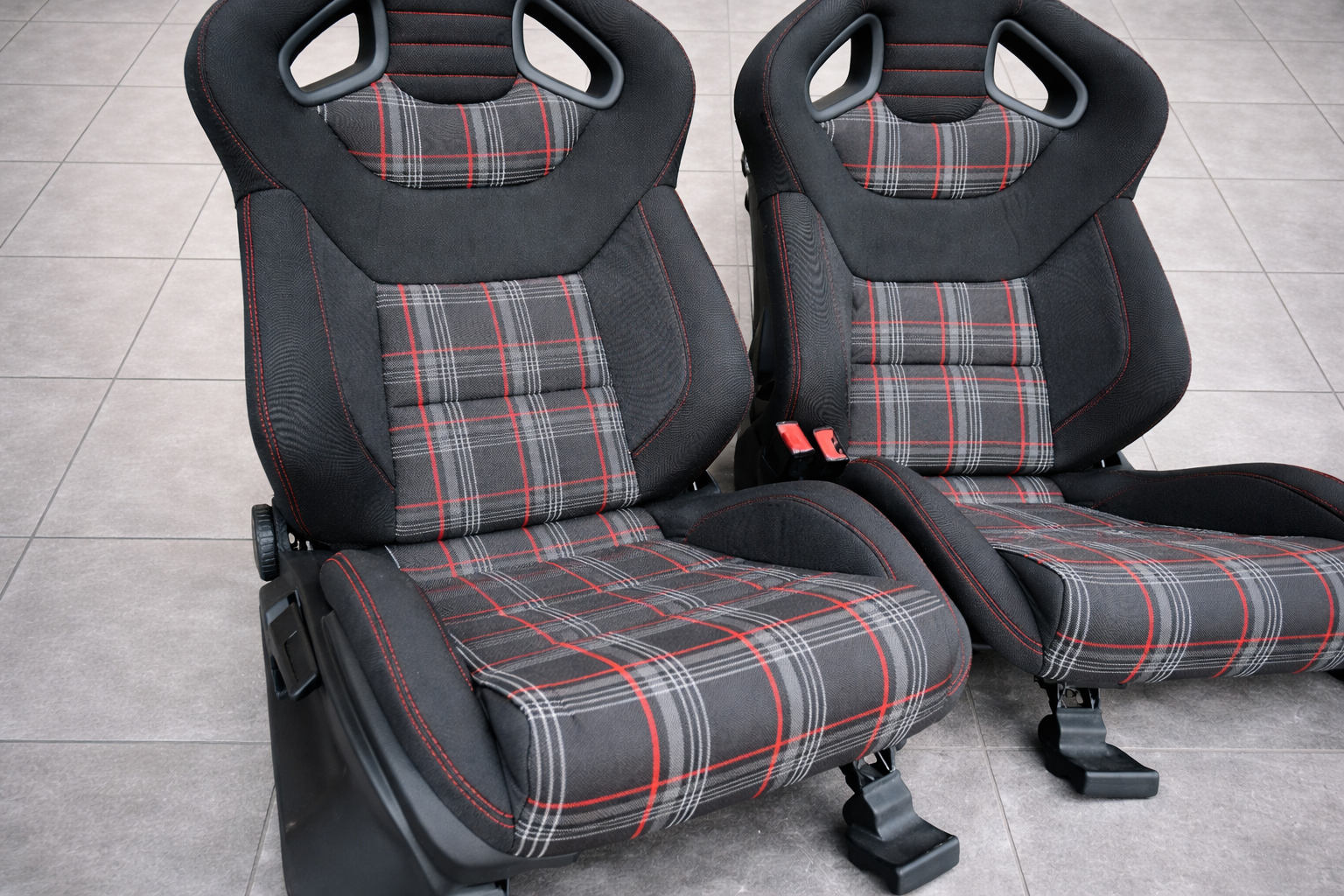 Brand new Volkswagen Golf driver seat - Image 2