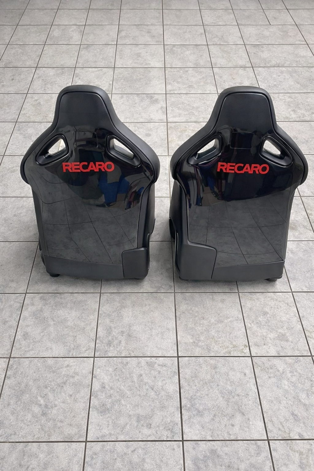 Brand New OEM Volkswagen Golf Seat - Image 4