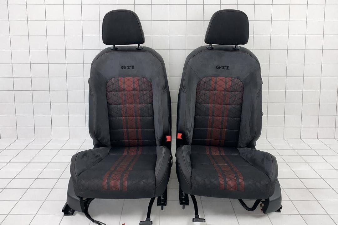 Complete Set VW Golf 7 GTI TCR Alcantara/Fabric Grey/Red (5 Doors) - Image 3
