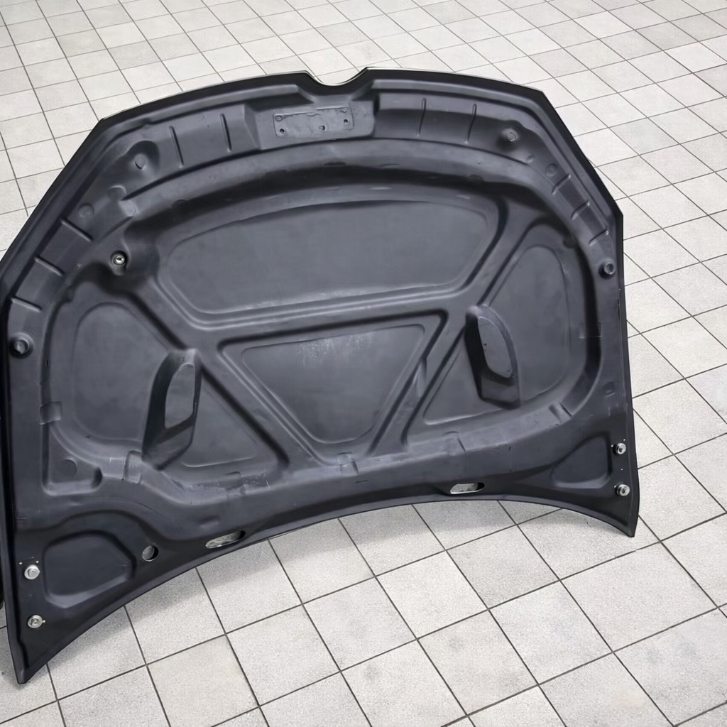 Volkswagen Carbon Bonnet