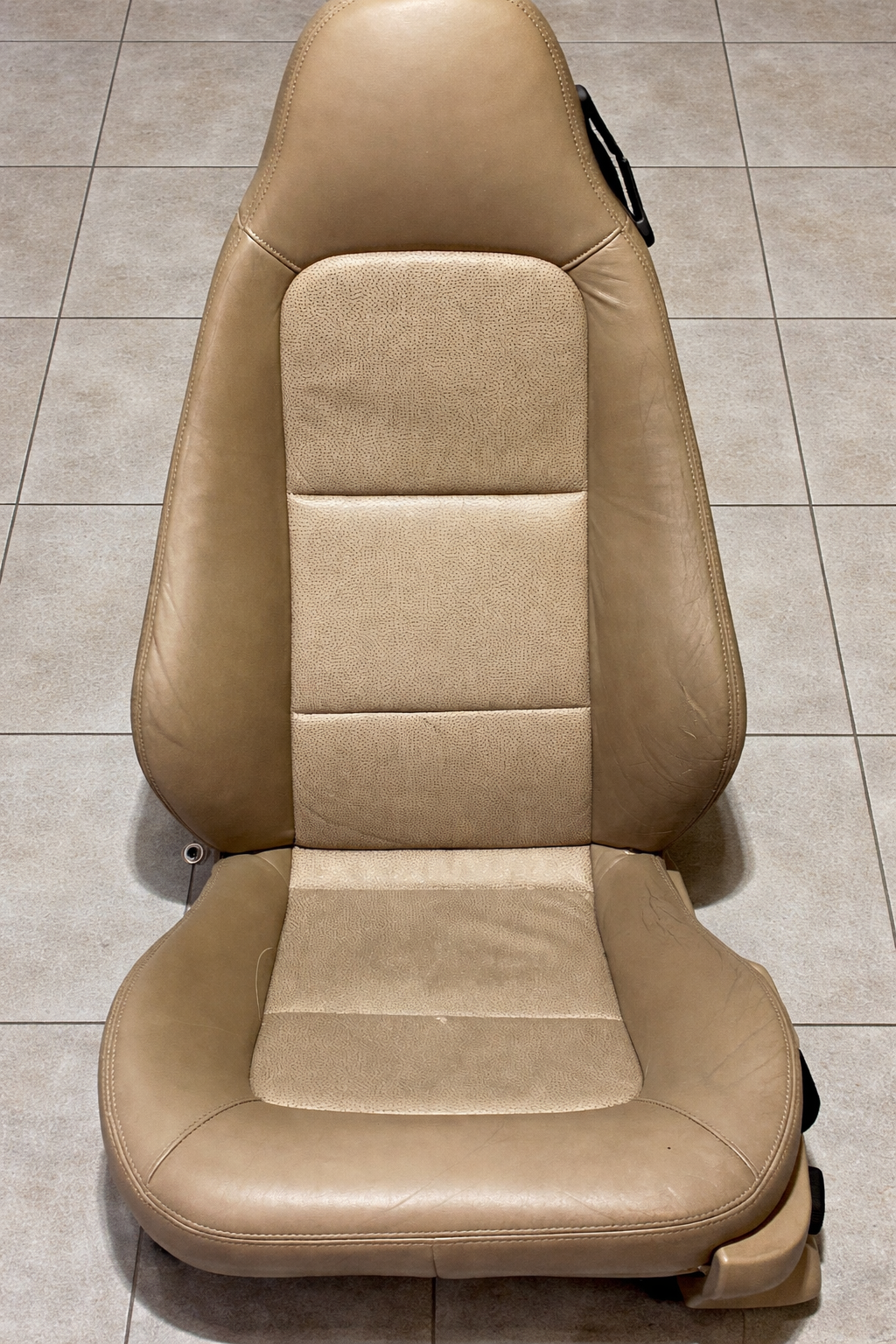 2000-2002 BMW Z3 Roadster Heated Front Seats / Sand Beige Oregon Leather / Z3036 - Image 3